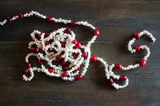 Sorghum-Cranberry garland